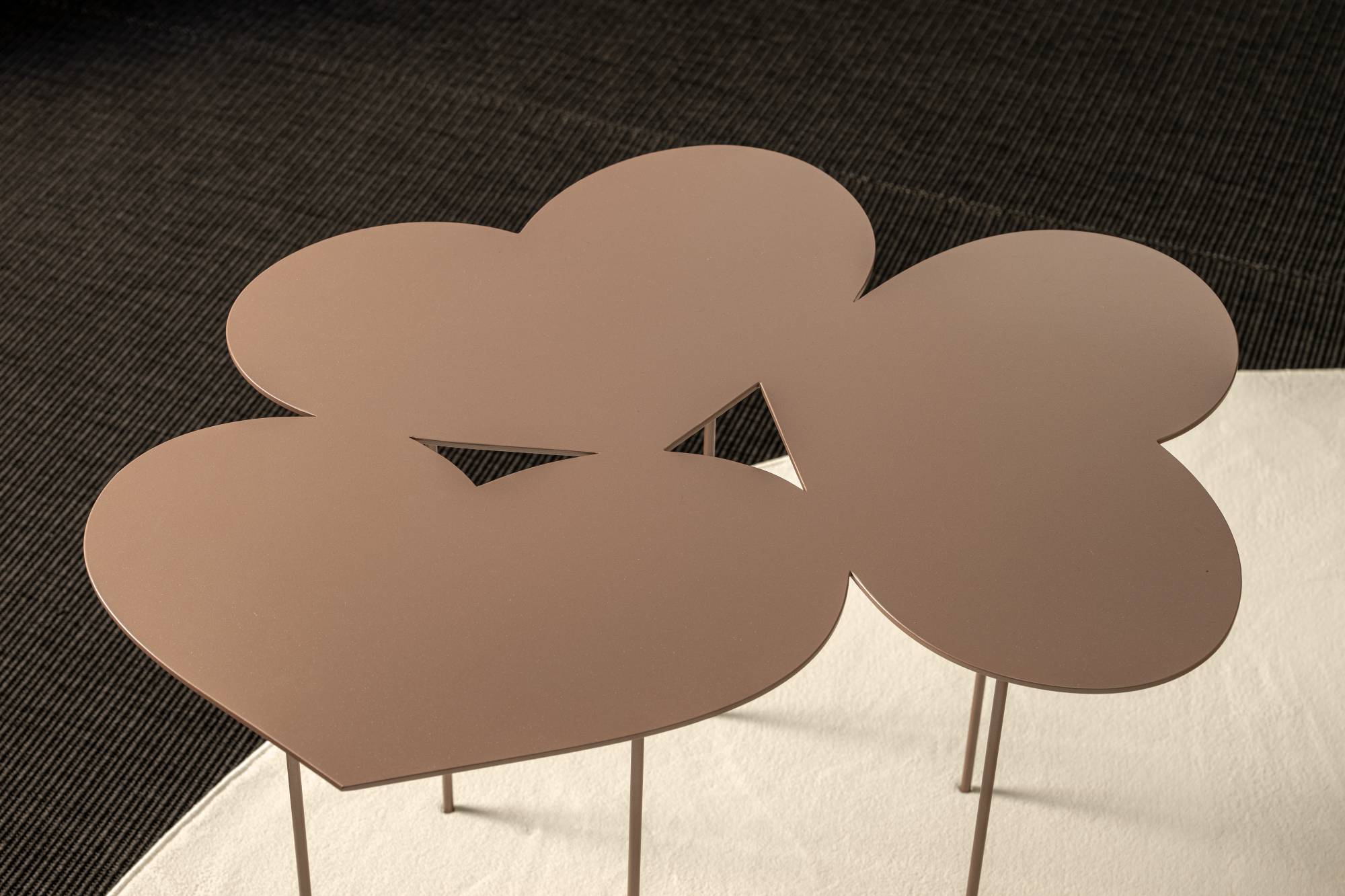 cupido-2-sidetable-table-hearts-metal-aluminum-erbaidea
