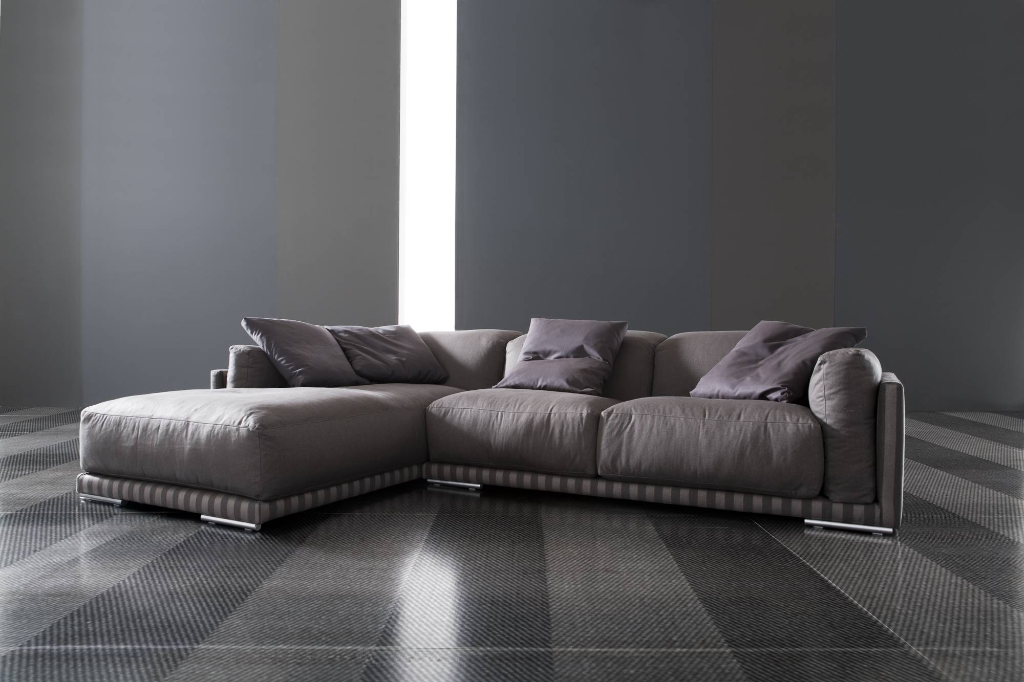 spazio_modular_sofa_erba_idea_reclining_back_comfort_furniture_residential_spaces_soft_interior_design_trend_italian_architecture_06