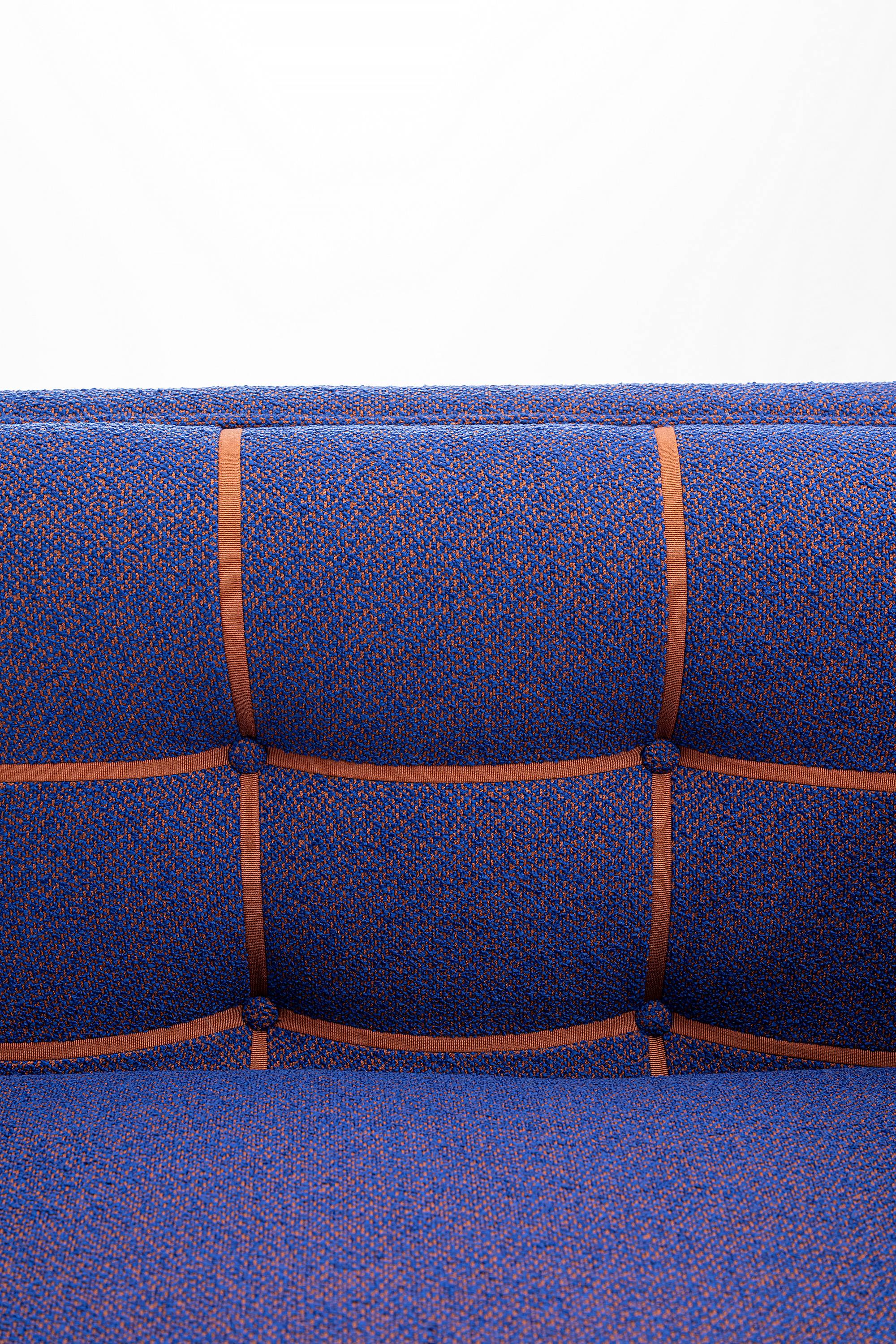 lips-12-chair-armchair-loveseat-sofa-elegant-contract-business-classic-design-furiniture-italian-erba-idea-erbaidea