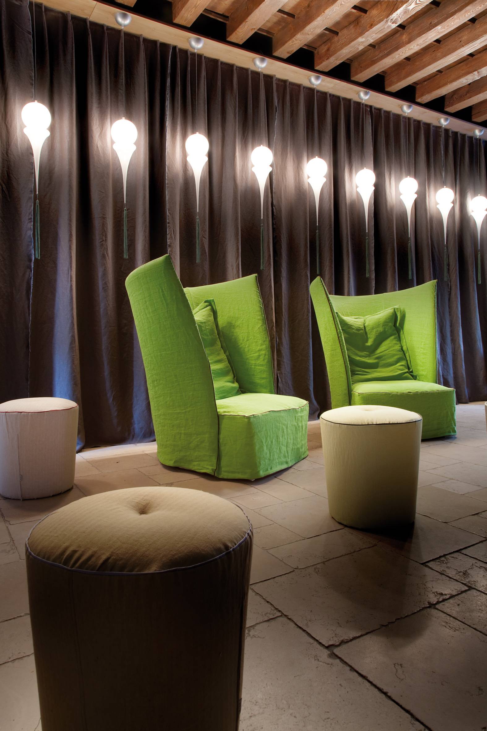 red_baron_armchair_erba_idea_interior_design_project_contract_furniture_living_spaces_hospitality_furnishing_made_in_italy_12