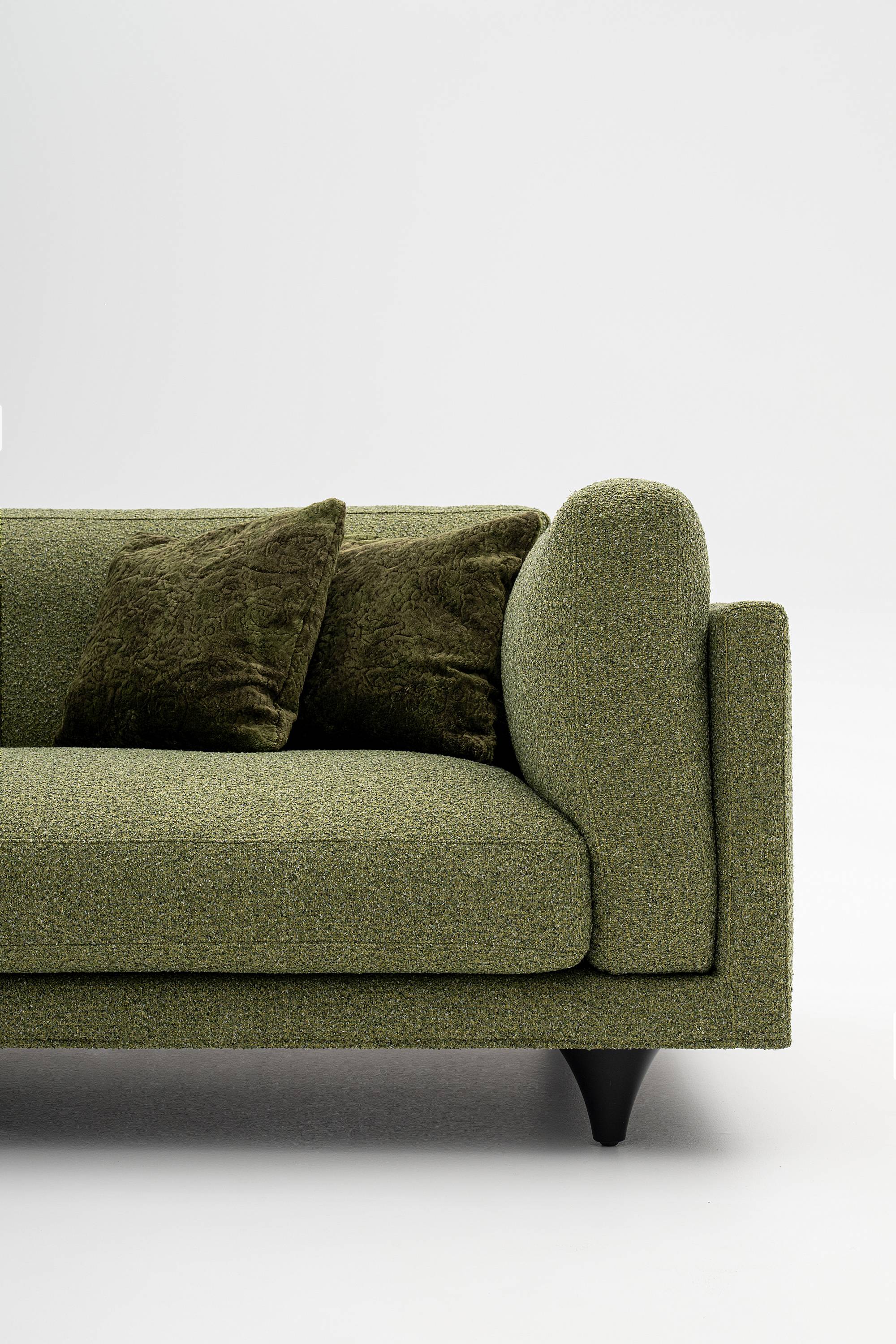 stella-9-sofa-furniture-design-style-italian-feathers-soft-cushion-pillows-erba-idea-erbaidea