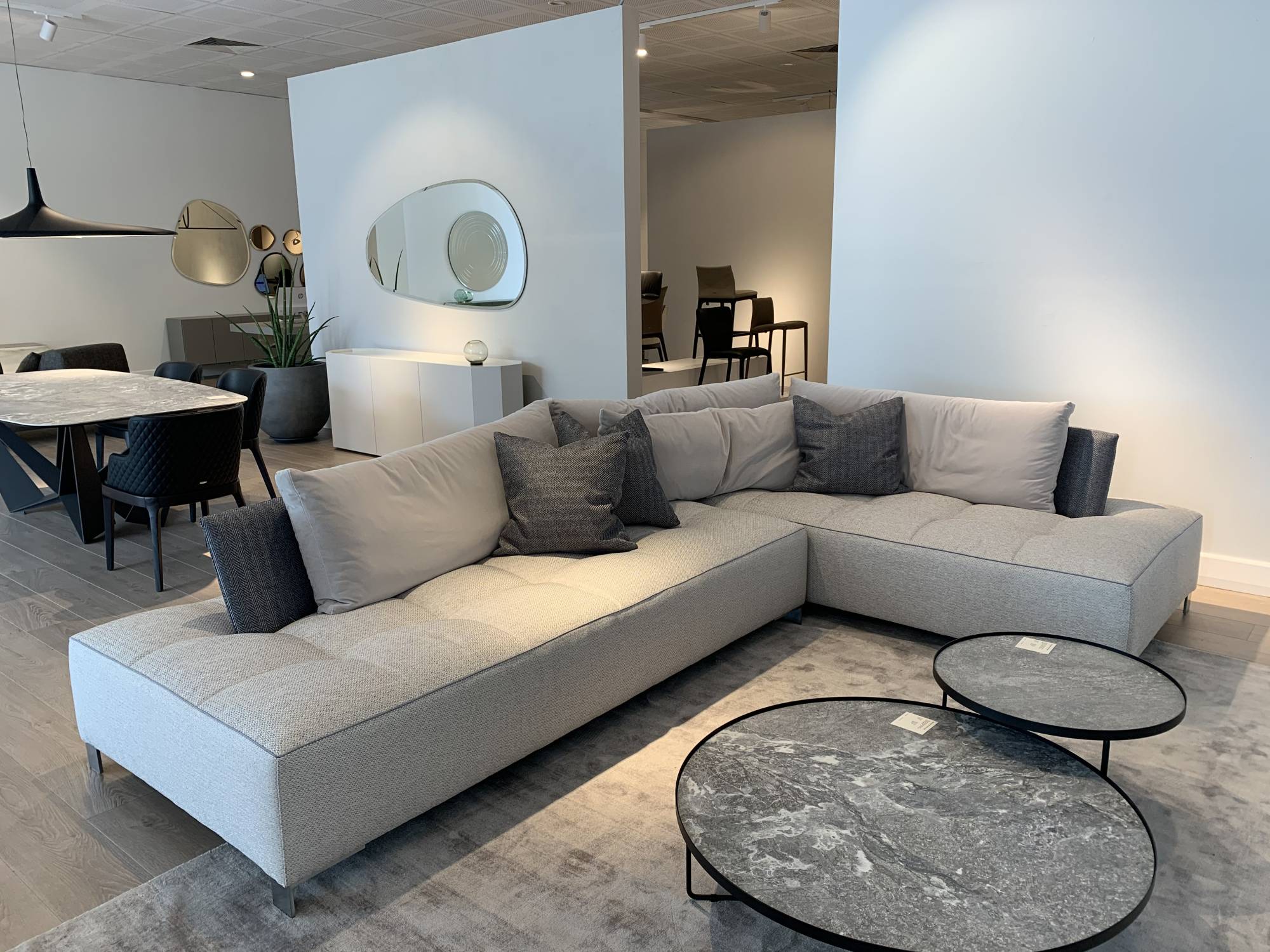 conversation_sofa_erba_idea_heritage_modern_modular_italian_design_trendy_pop_06