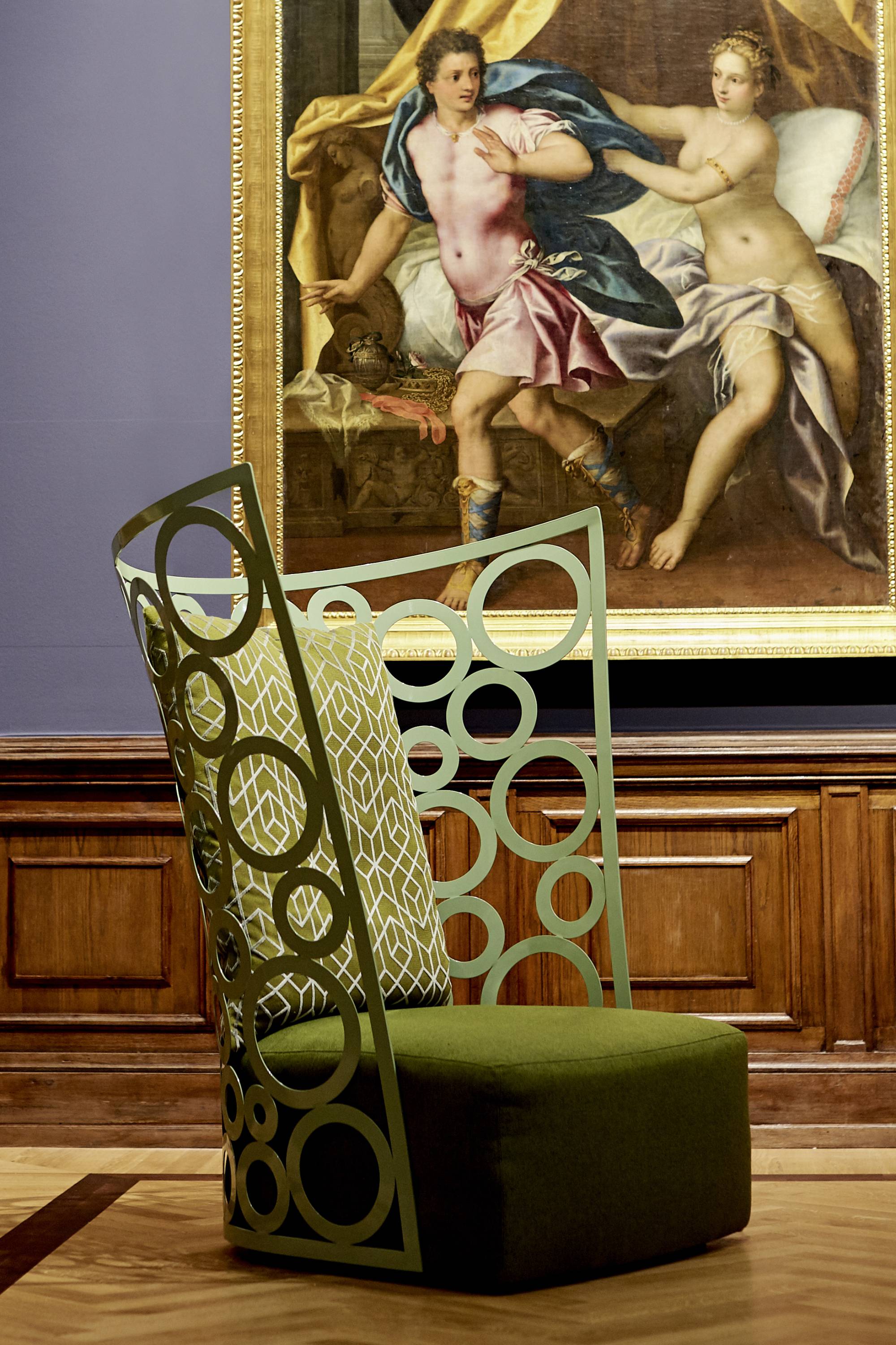icona_armchair_erba_idea_pop_design_interior_progects_elegant_iconic_presence_style_brand_icon_01