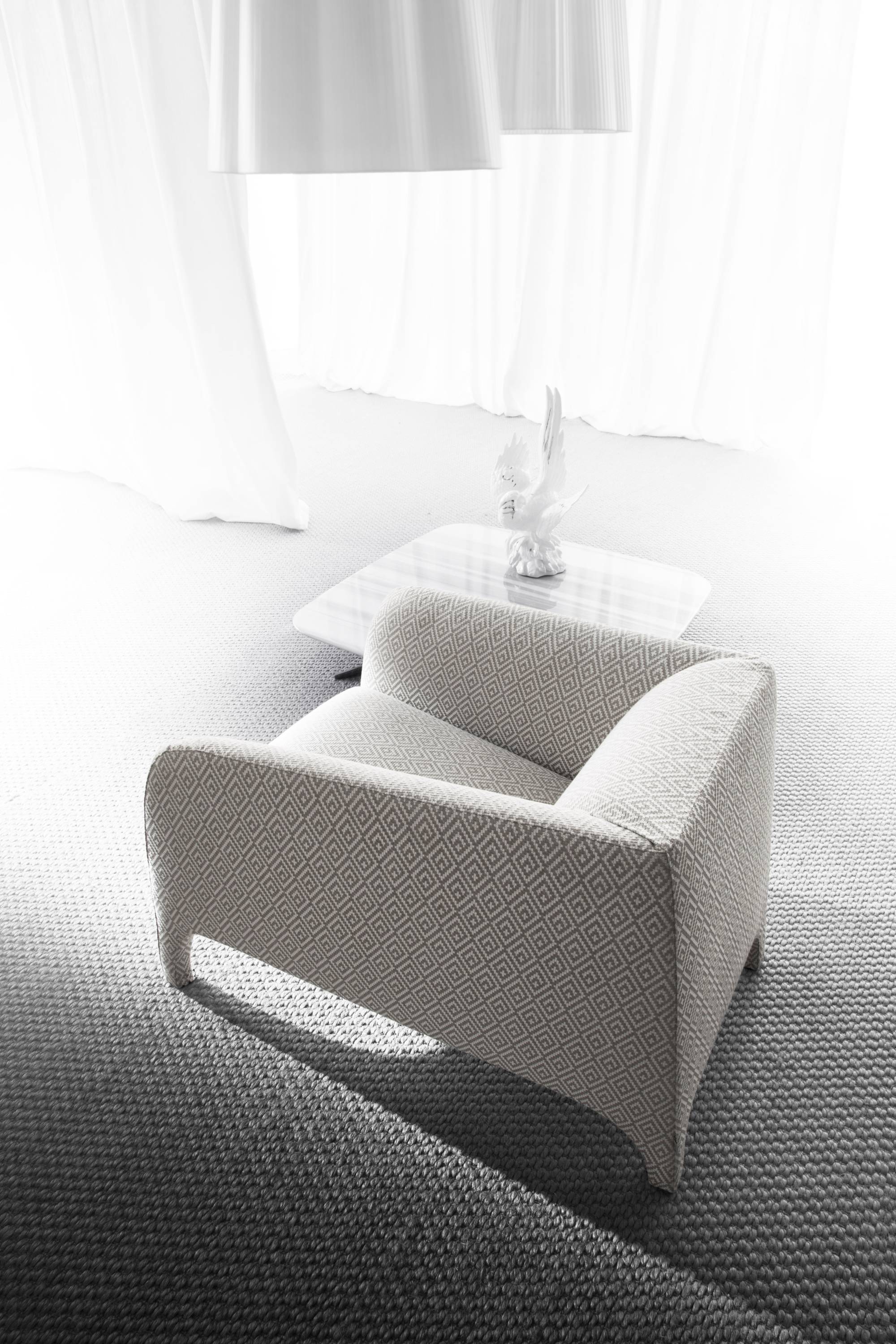 opale_armchair_erba_idea_italian_design_elegant_furniture_modern_living_03
