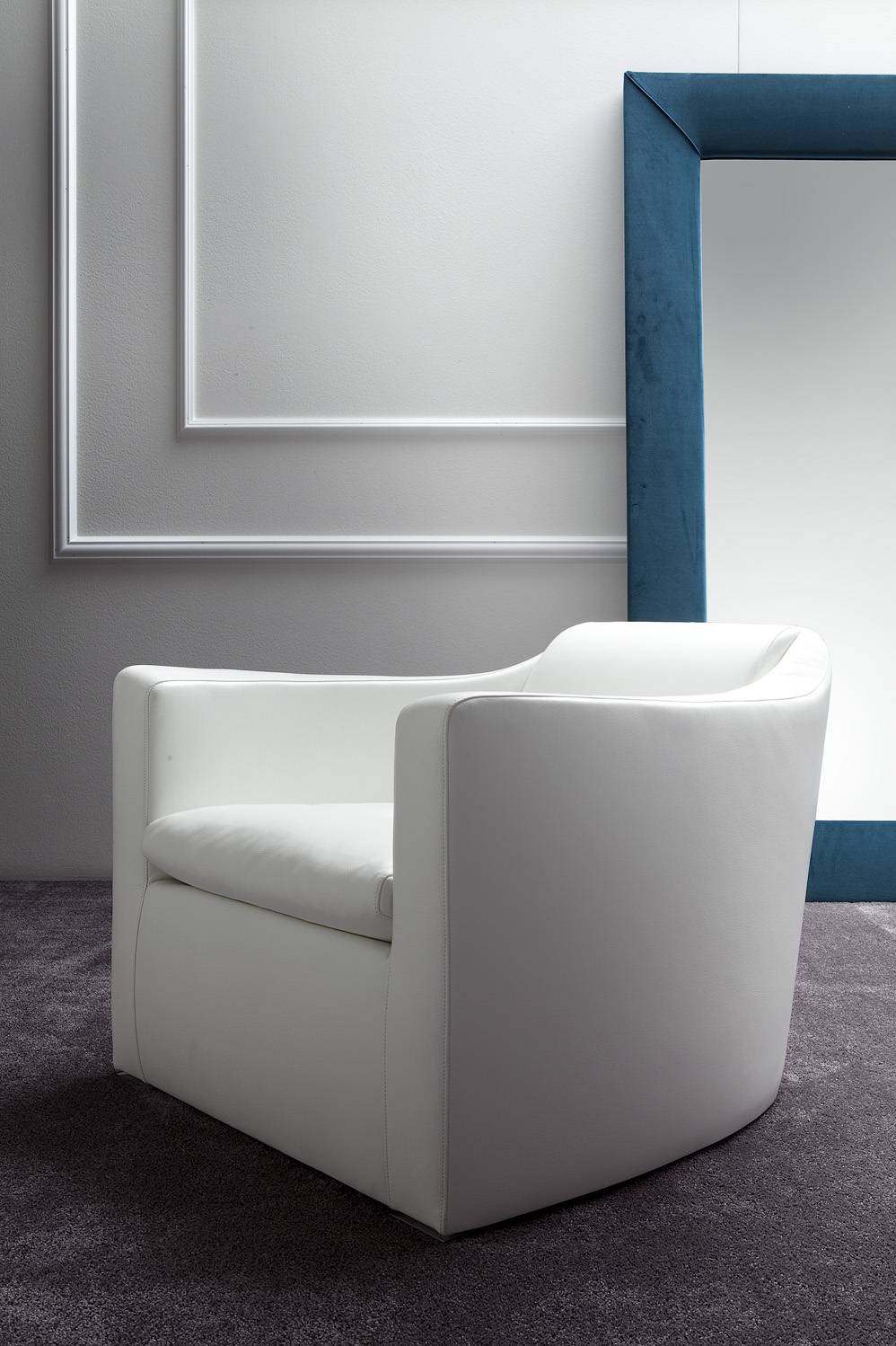 profile_armchair_contract_interior_design_erba_idea_heritage_01