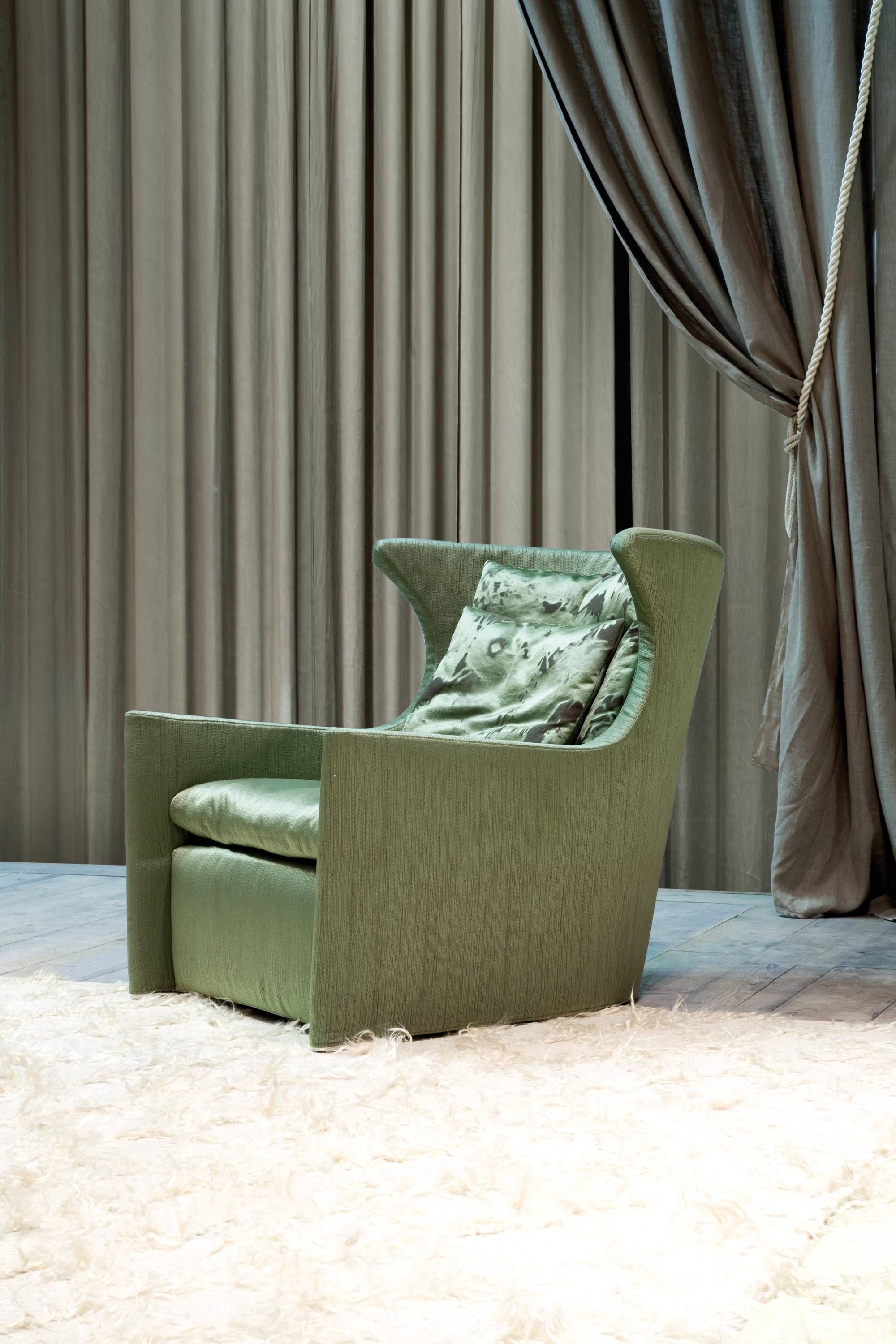 ballaconme_erba_idea_chair_granmda_armchair_elegant_furniture_pop_style_italinan_design_09