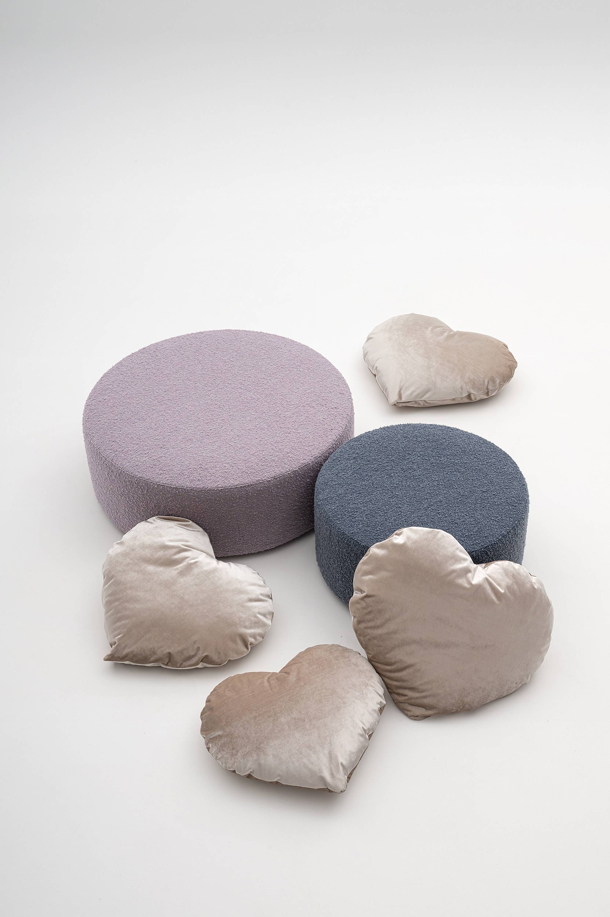 lul&ugrave;-5-pouf-puff-design-furniturre-pop-livign-italian-comfortable-soft-madeinitaly-erba-idea-erbaidea