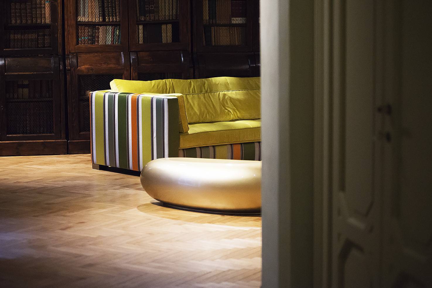 alchimia_sofa_modern_furniture_italian_design_elegant_style_quilting_cushion_tufting_seats_erba_idea_09
