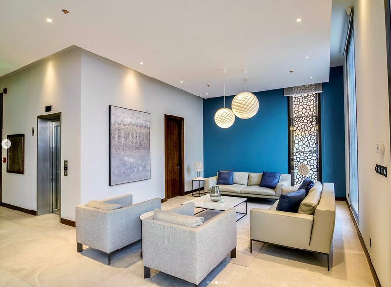 edizione_sofa_interior_design_italian_atelier_elegant_classic_lines_erba_idea_08