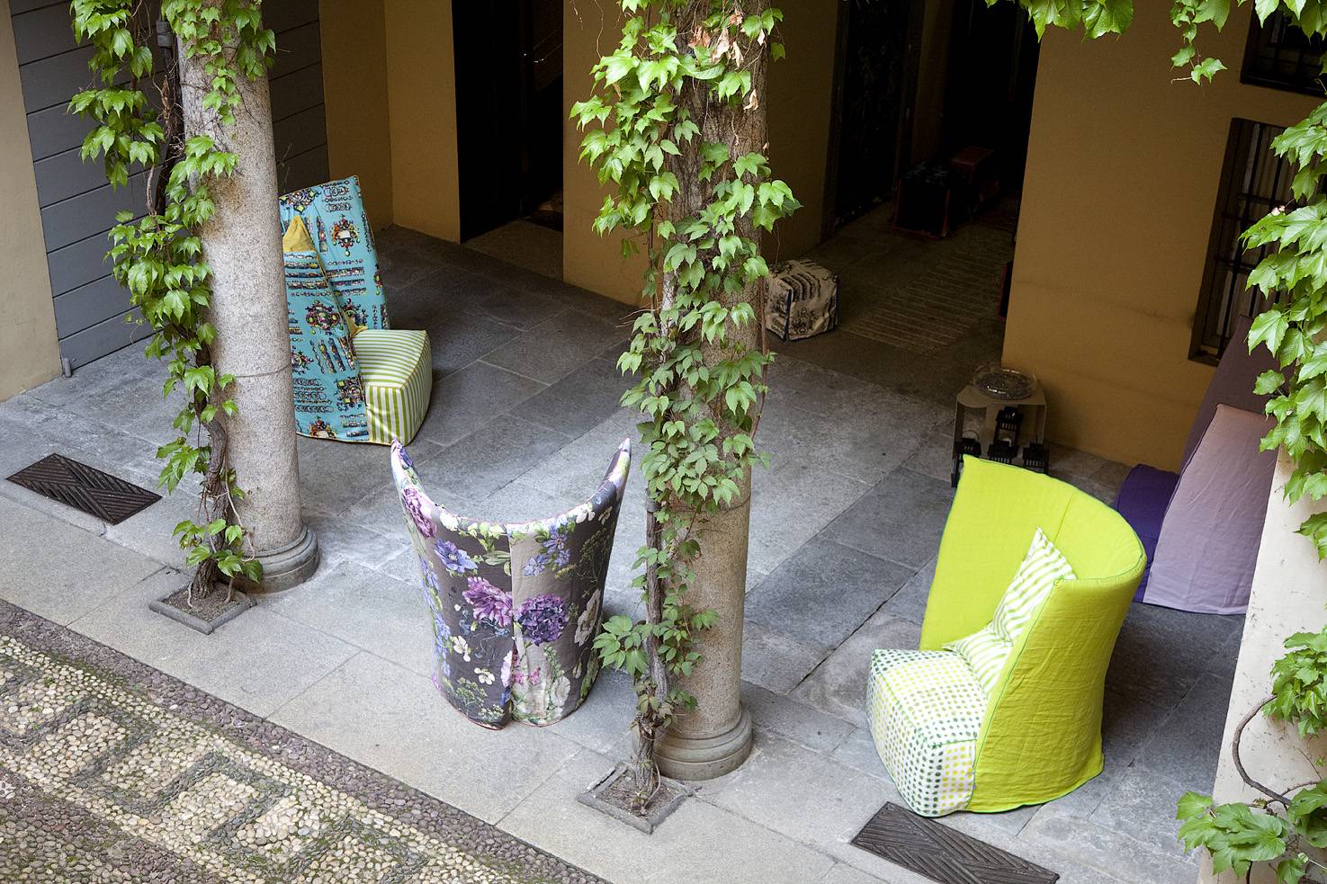 red_baron_armchair_erba_idea_interior_design_project_contract_furniture_living_spaces_hospitality_furnishing_made_in_italy_13