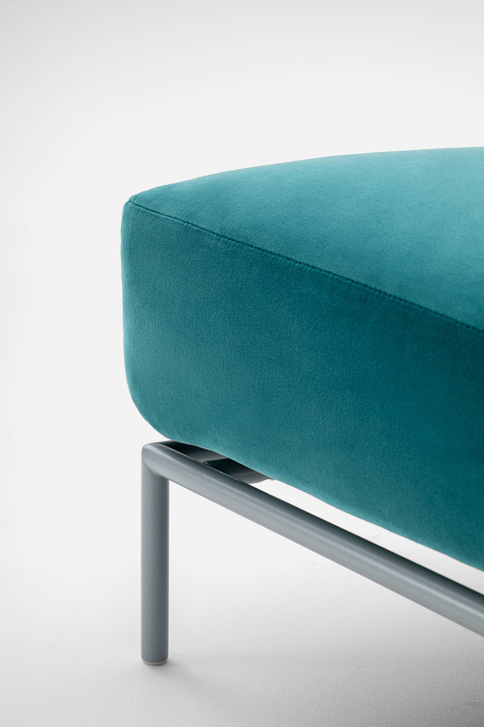 abbraccio-6-chair-living-chaiselongue-design-italian-madeinitaly-elegant-furniture-erba-idea-erbaidea