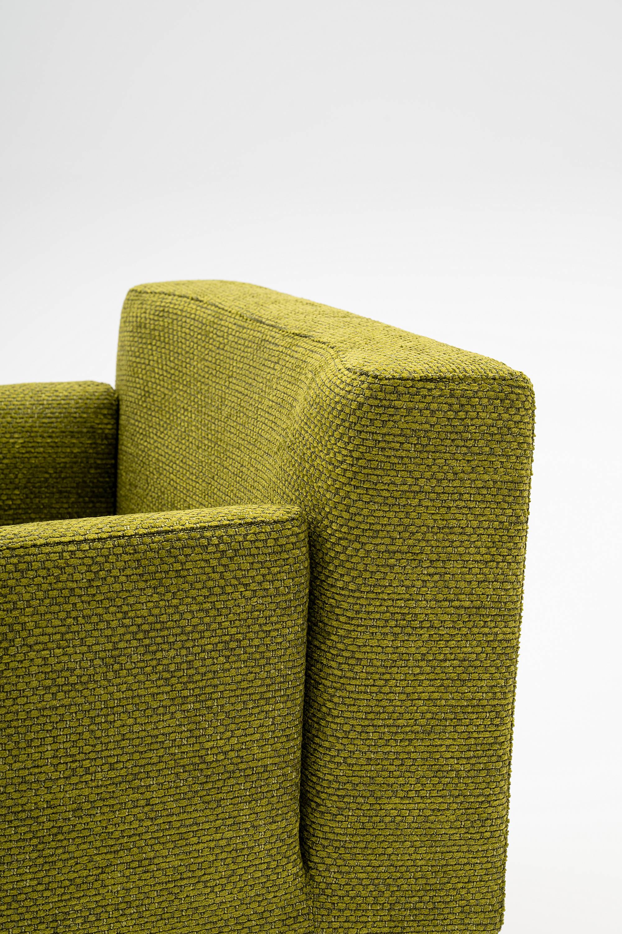 cronaca-3-chair-armchair-couch-design-italian- furniture-brand-erba-idea-erbaidea