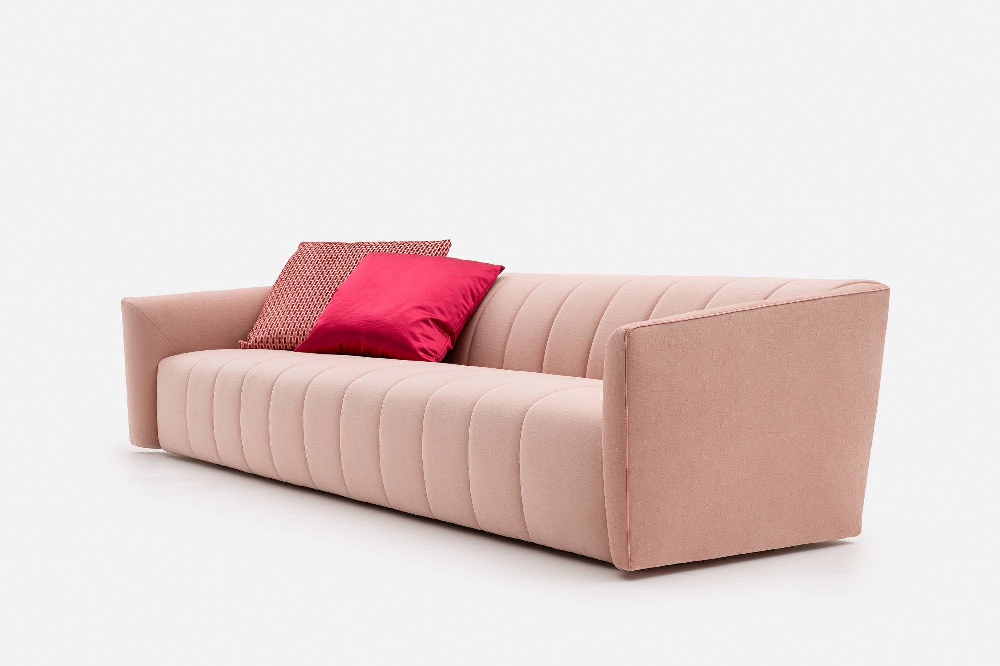 musa-4-couch-furniture-sofa-design-italian-designer-elegant-atelier-madeinitaly-soft-erba-idea-erbaidea
