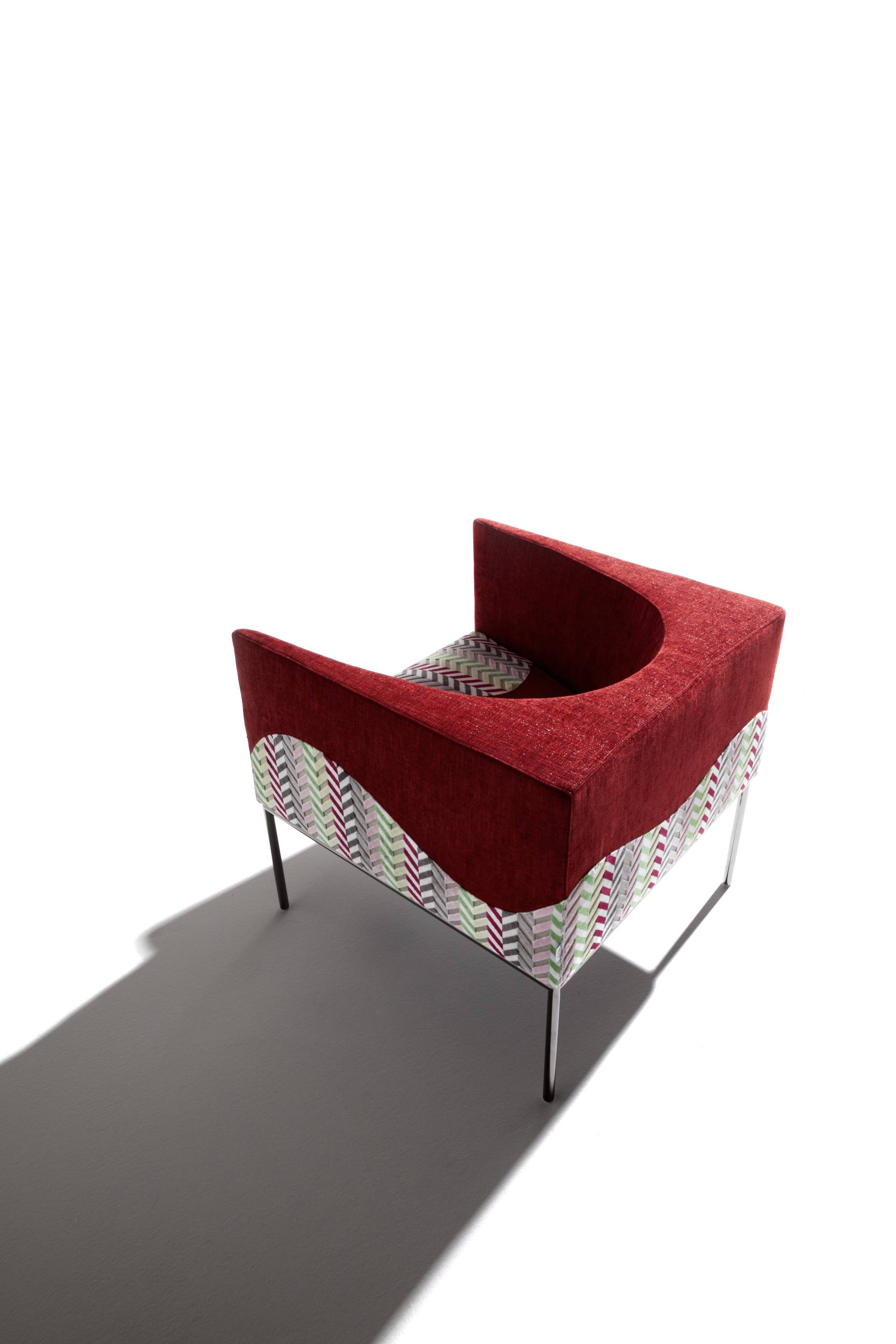 liolà-3-chair-armchair-dining-table-living-room-furniture-modern-design-elegant-comfort-heritage-soressi-erbaitalia-erba-idea-erbaidea