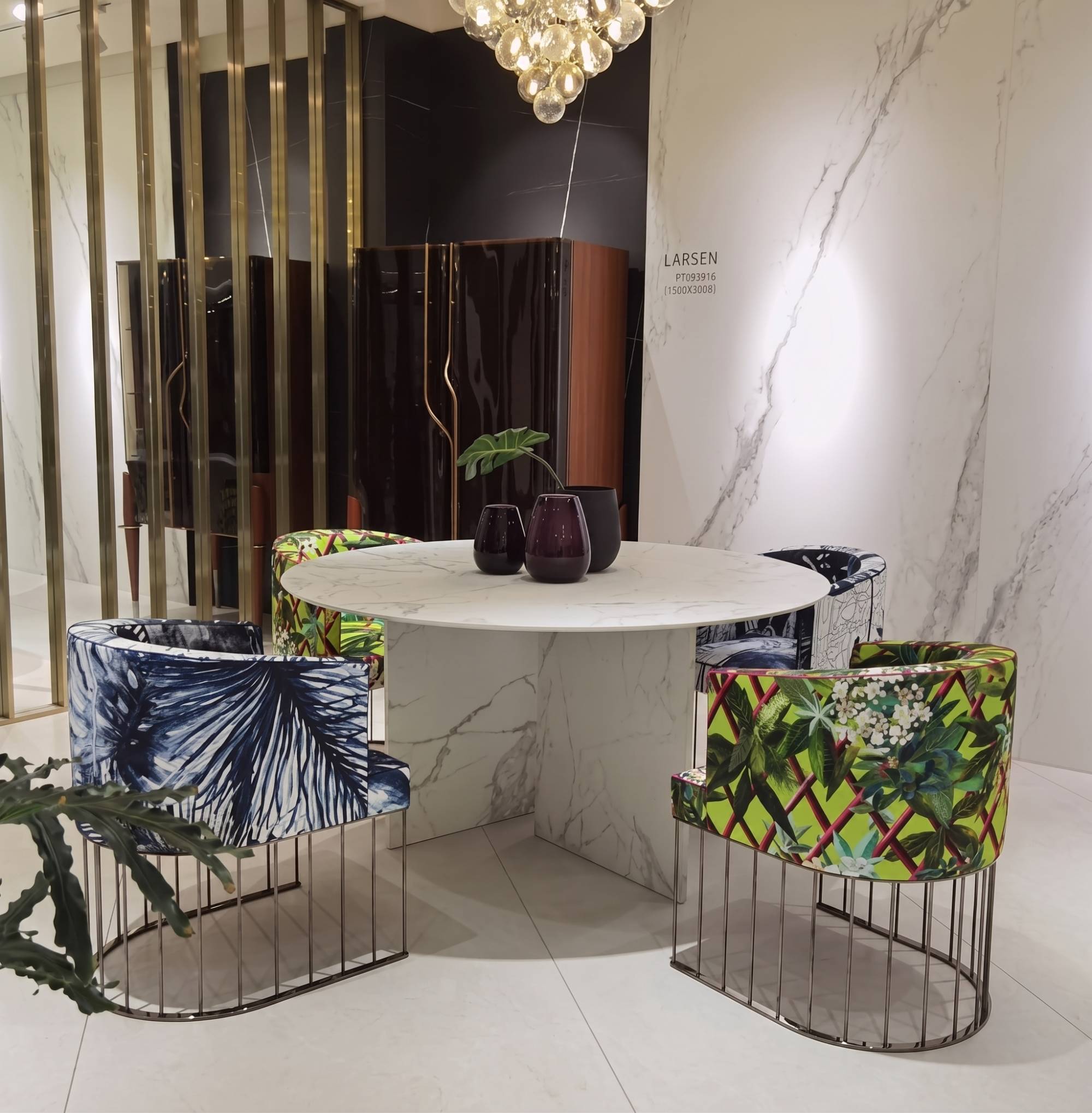 candy_chair_elegant_furniture_chic_dining_space_italian_design_erba_idea_19
