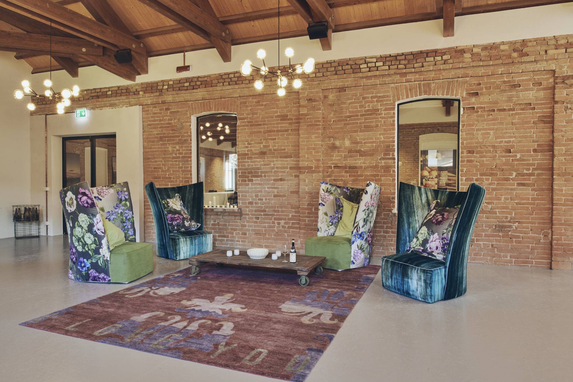 red_baron_armchair_erba_idea_interior_design_project_contract_furniture_living_spaces_hospitality_furnishing_made_in_italy_09
