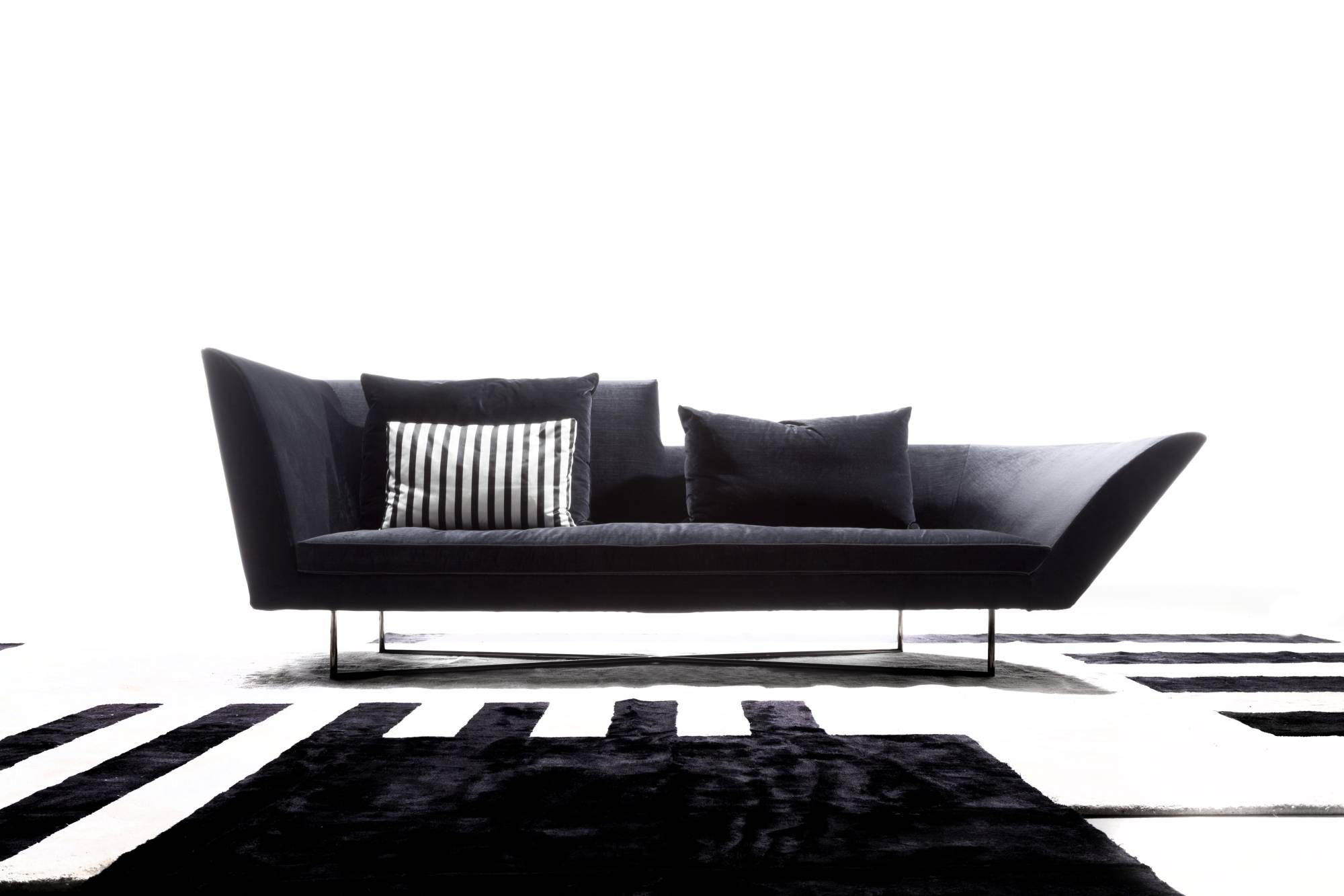littlewing-5-sofa-modern-style-couch-pop-design-elegant-living-room-designer-furniture-soressi-pillow-comfort-heritage-erbaitalia-erba-ieda-erbaidea