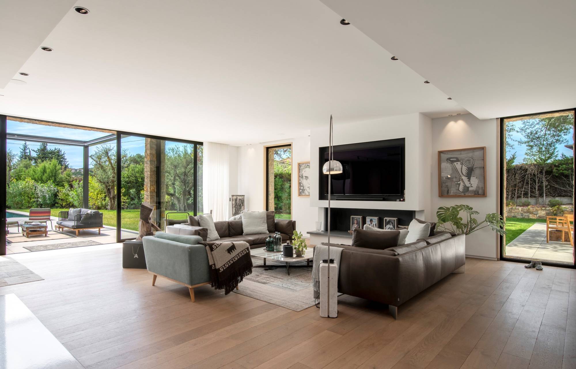 play_sofa_erba_idea_heritage_erba_italia_modern_living_italian_interior_design_project_02