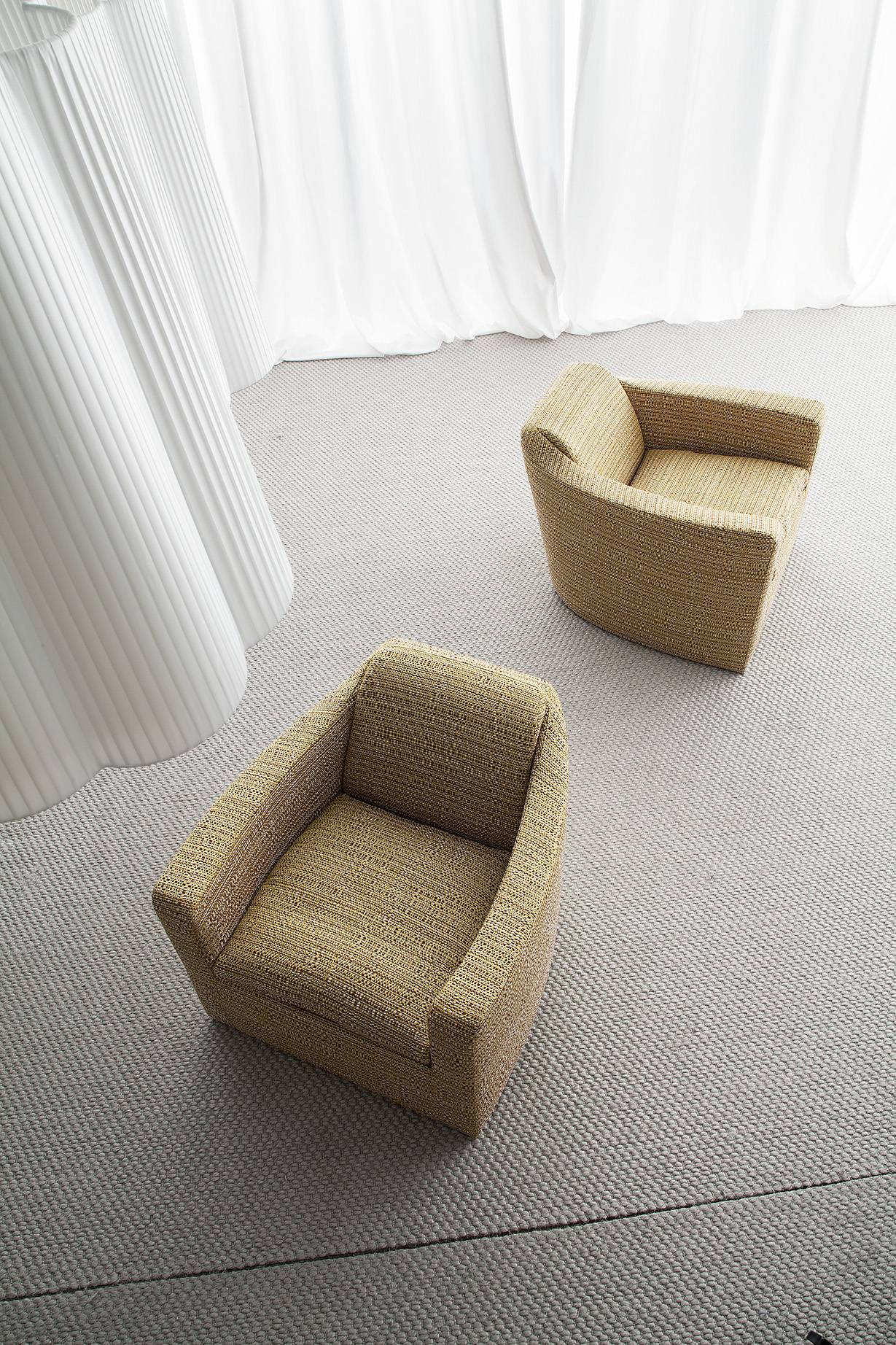 profile_armchair_contract_interior_design_erba_idea_heritage_05