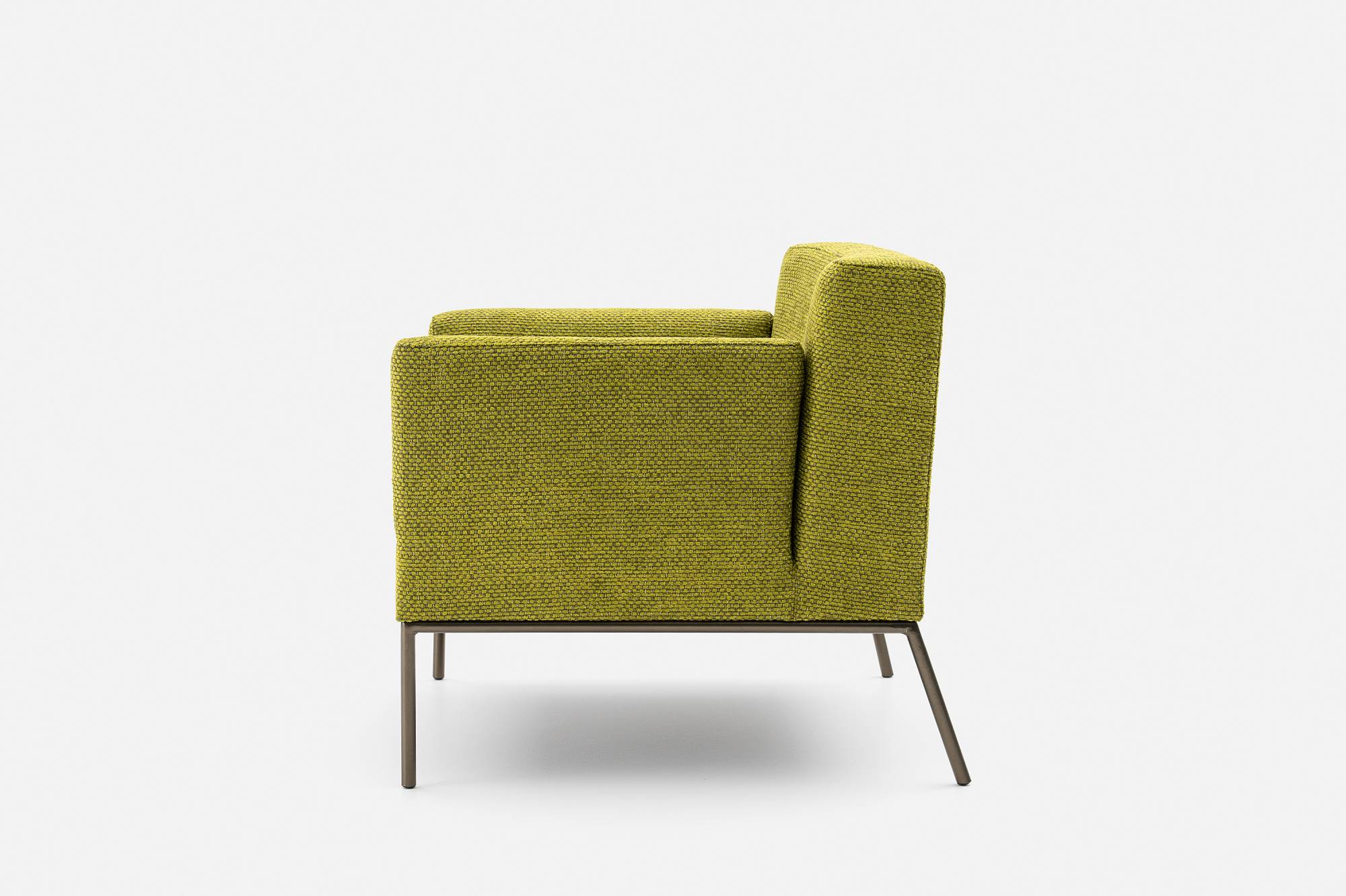 cronaca-2-chair-armchair-couch-design-italian- furniture-brand-erba-idea-erbaidea