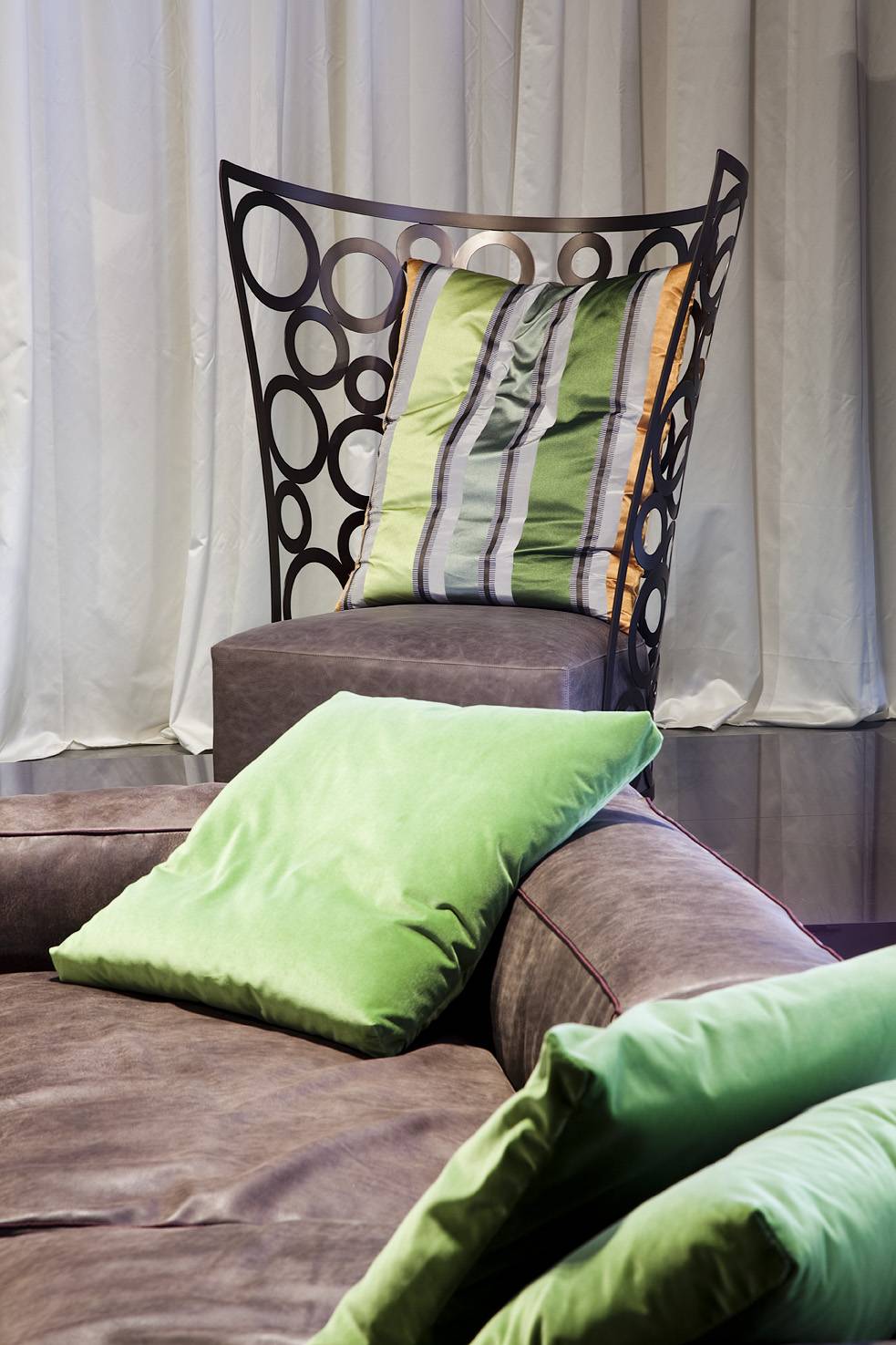 icona_armchair_erba_idea_pop_design_interior_progects_elegant_iconic_presence_style_brand_icon_11