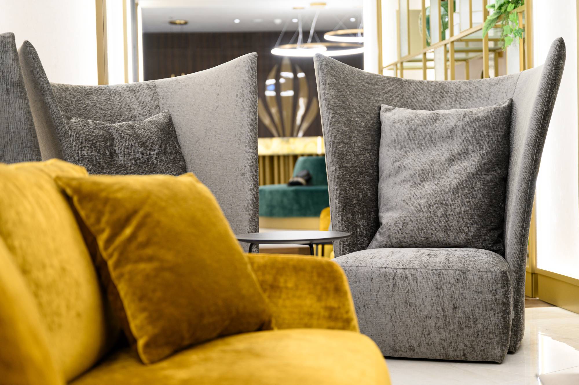 red_baron_armchair_erba_idea_interior_design_project_contract_furniture_living_spaces_hospitality_furnishing_made_in_italy_06