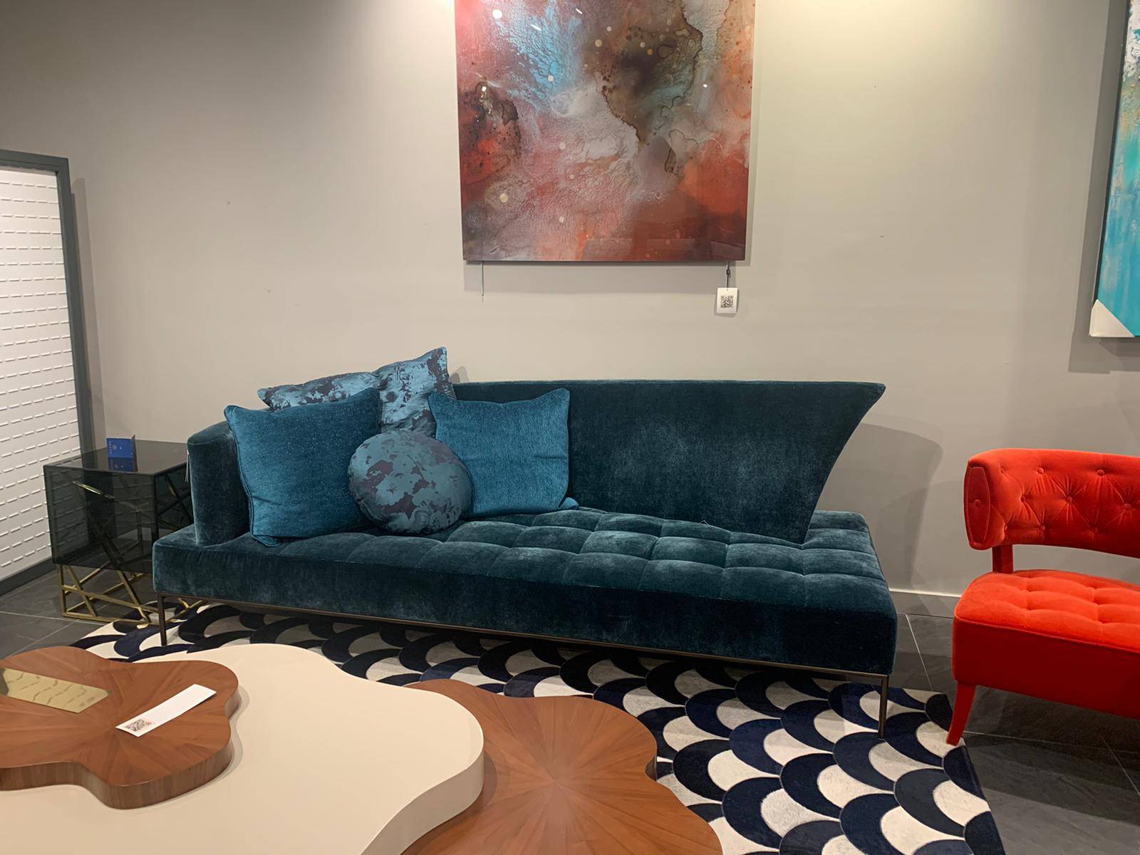 sole_luna_sofa_erba_idea_elegnant_interior_designproject_modern_style_pop_aestetic_colorful_fabrics_italian_design_atelier_19