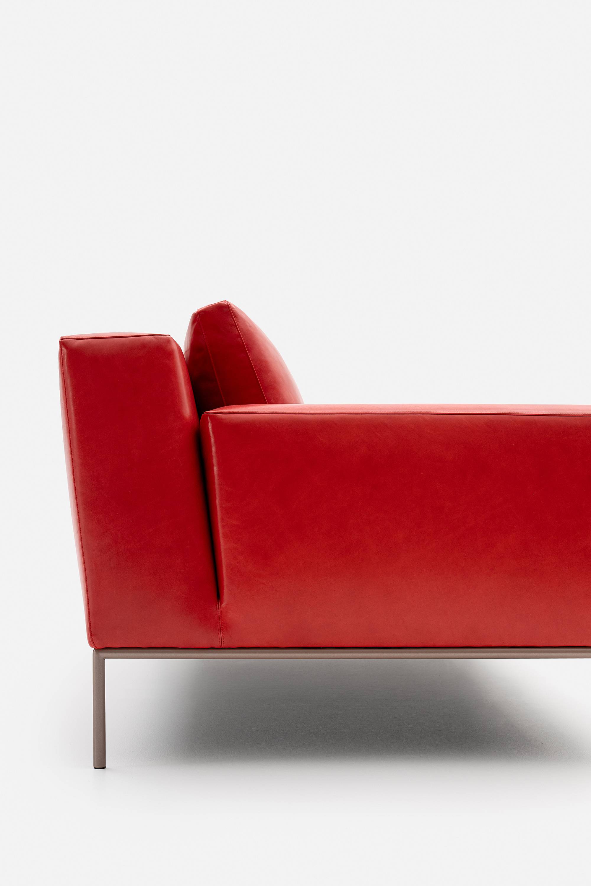 edizione-3-sofa-design-italian- leather-furniture-erba-idea-erbaidea