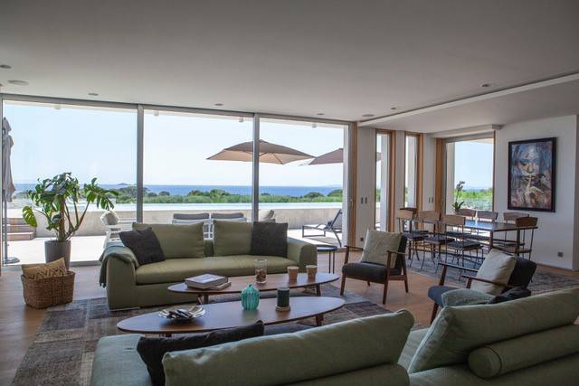 catra_bianca_erba_idea_sofa_modern_comfort_linear_spacious_living_stylish_italian_design_2