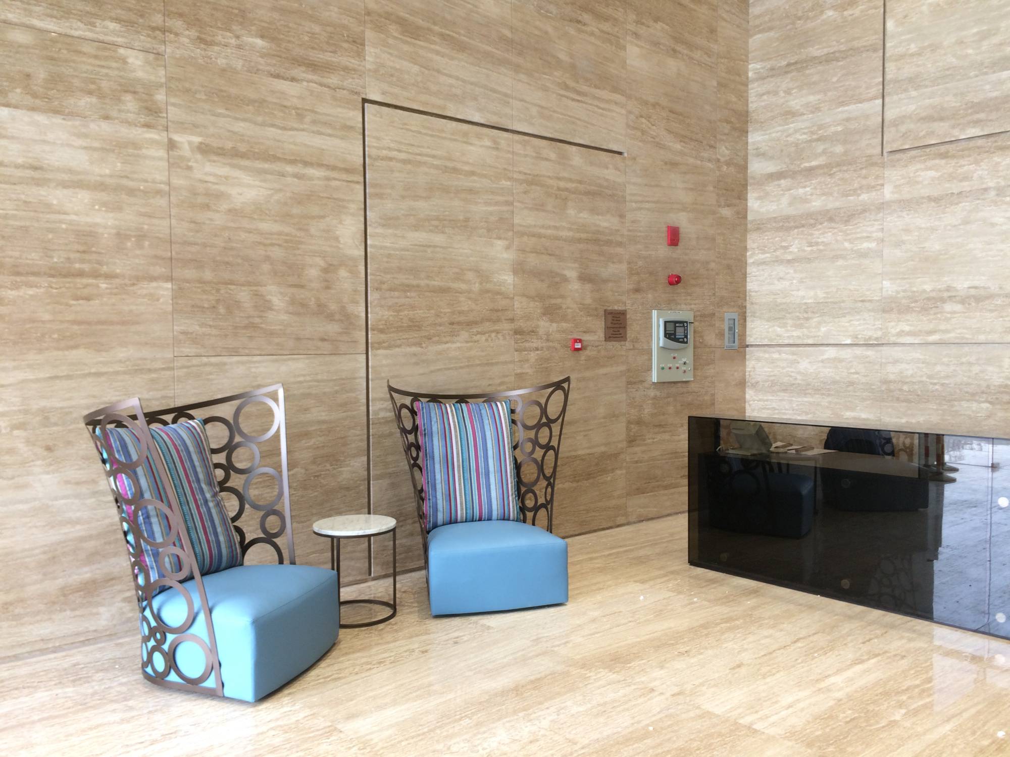 icona_armchair_erba_idea_pop_design_interior_progects_elegant_iconic_presence_style_brand_icon_12