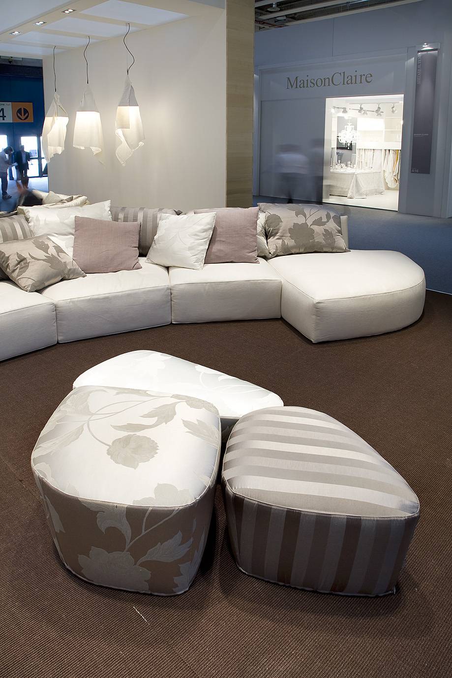 sassi_pouf_Erba_idea_heritage_interior_design_project_soft_fabric_coffee_table_03